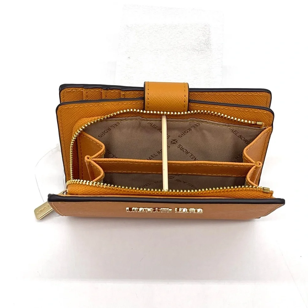 Michael Kors Medium Bifold Zip Corner Wallet